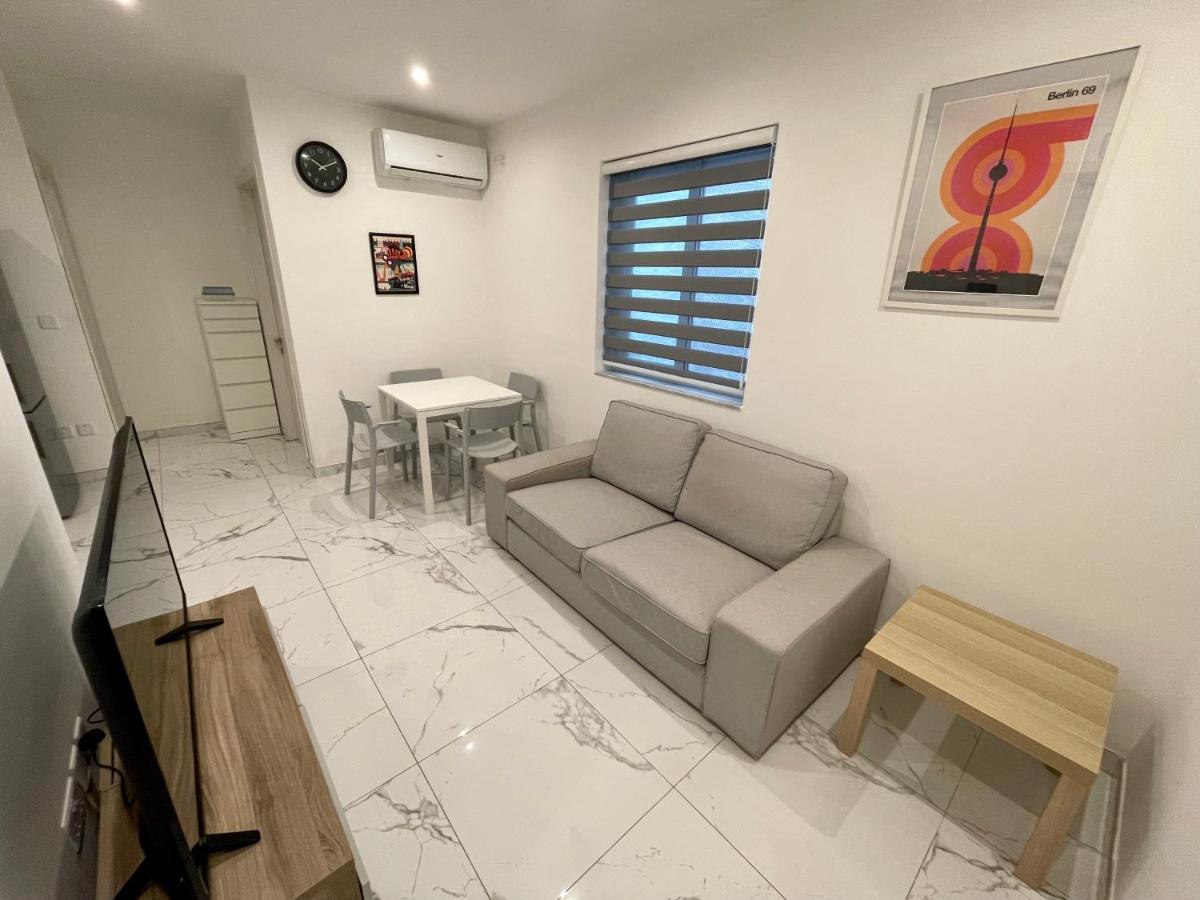 Brooklyn Apartments Слима Екстериор снимка