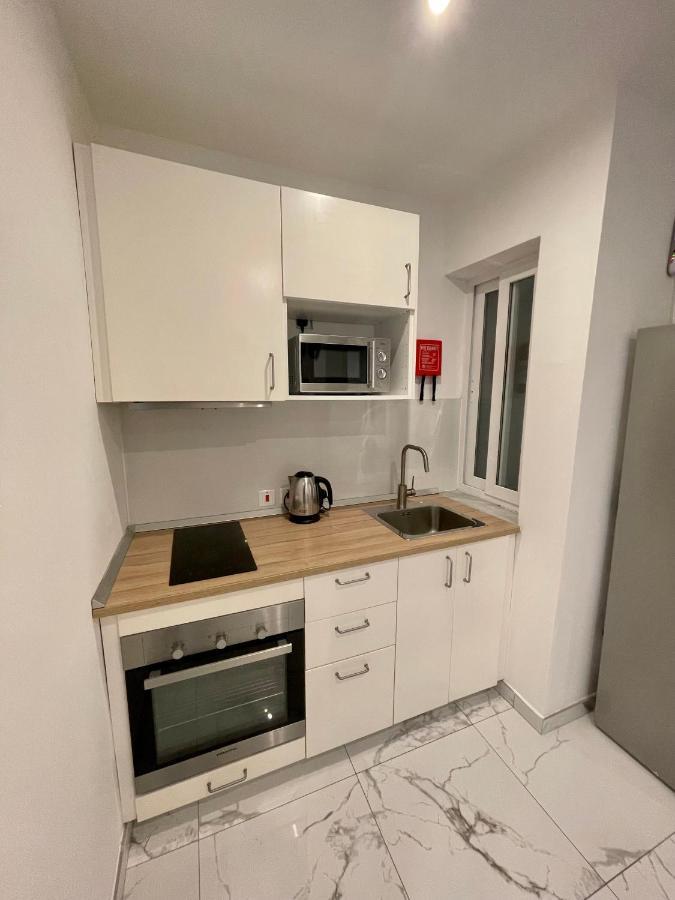 Brooklyn Apartments Слима Екстериор снимка